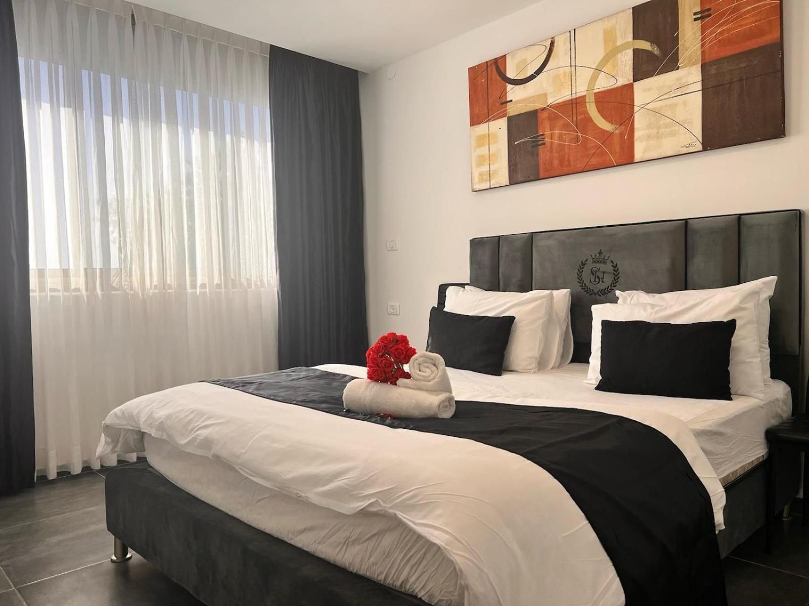 Elis Boutique Hotel Bat Yam Exterior foto