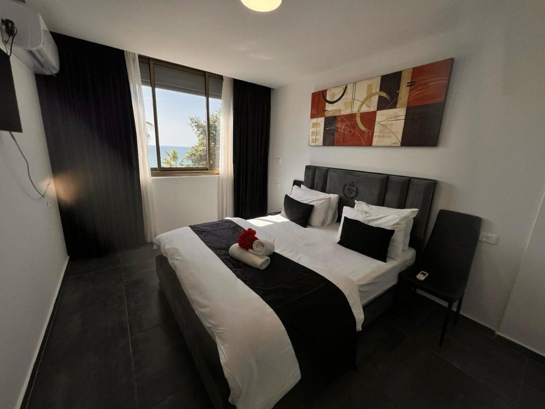 Elis Boutique Hotel Bat Yam Exterior foto