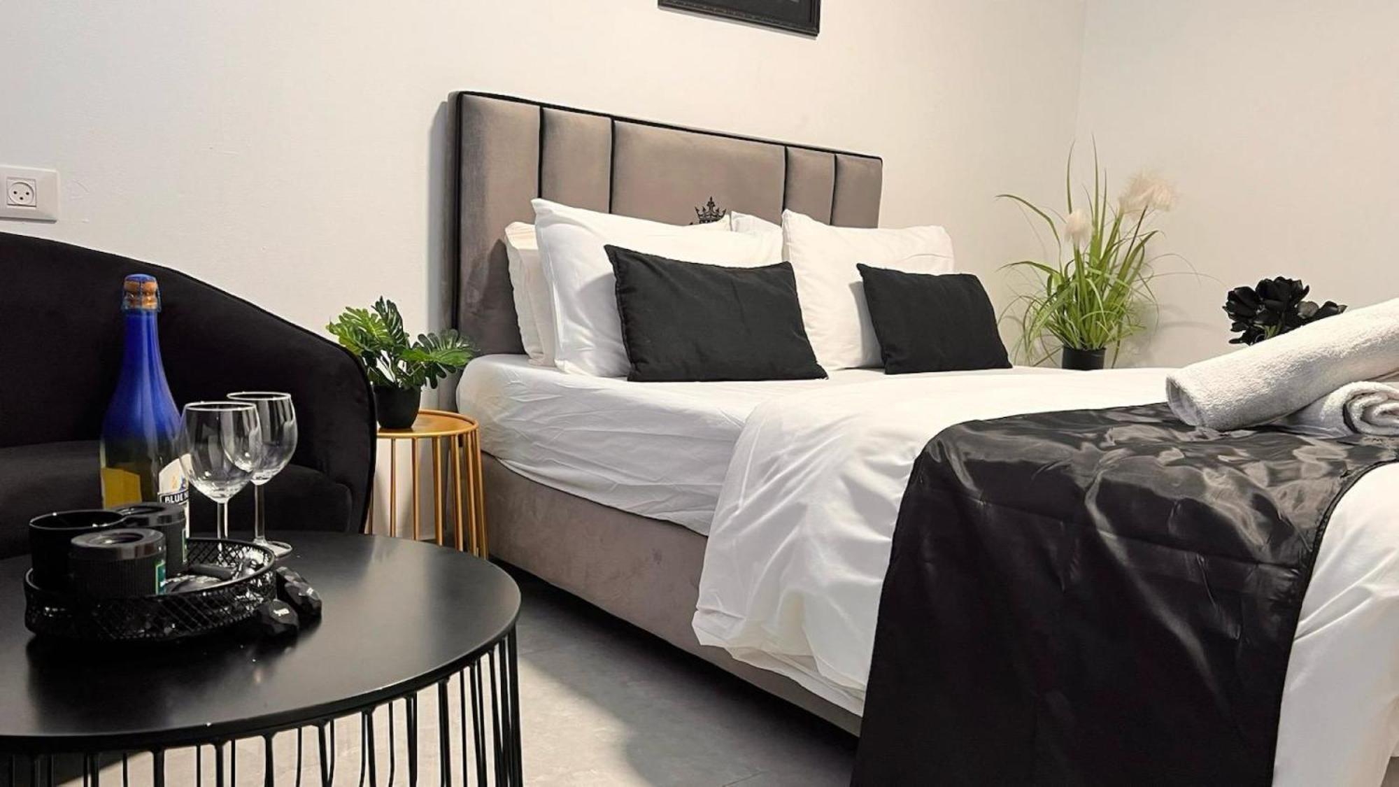 Elis Boutique Hotel Bat Yam Exterior foto