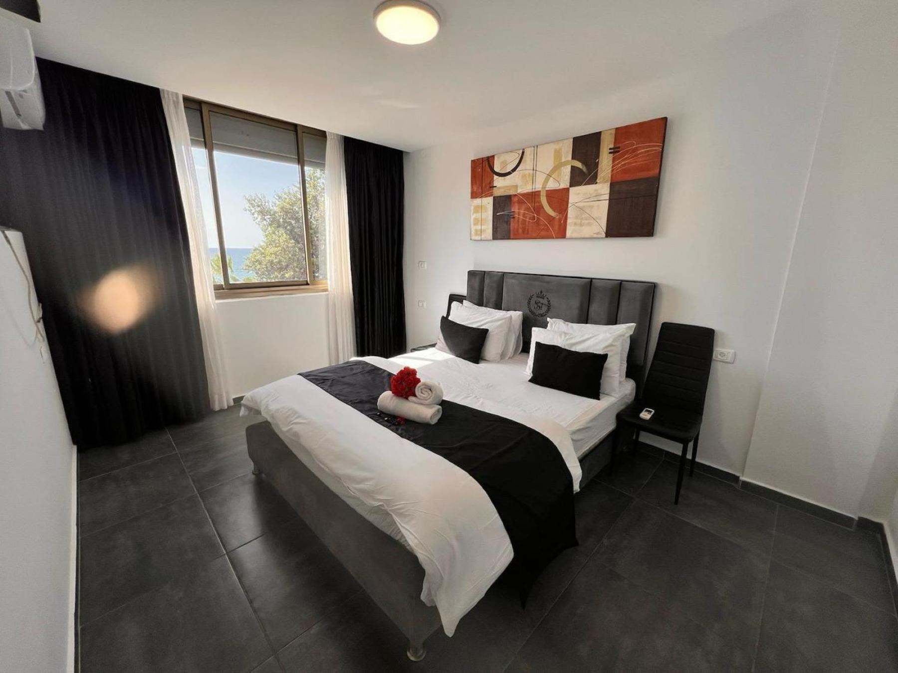 Elis Boutique Hotel Bat Yam Exterior foto