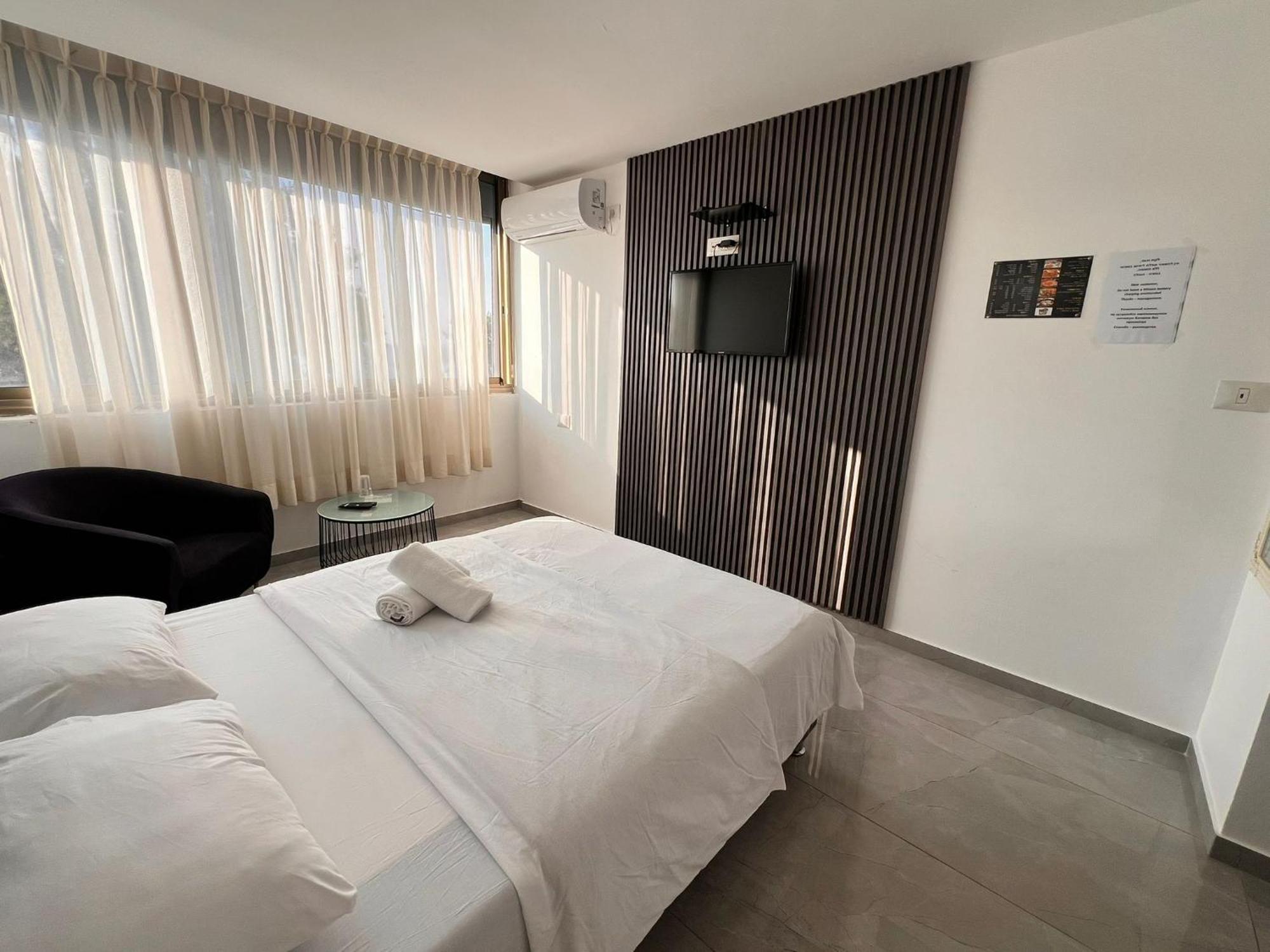 Elis Boutique Hotel Bat Yam Exterior foto