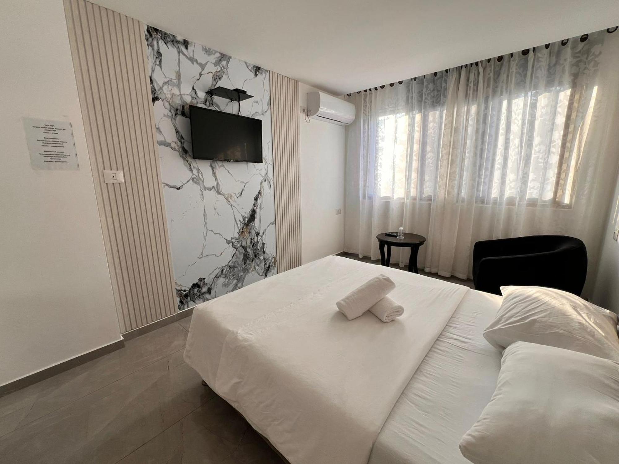 Elis Boutique Hotel Bat Yam Exterior foto