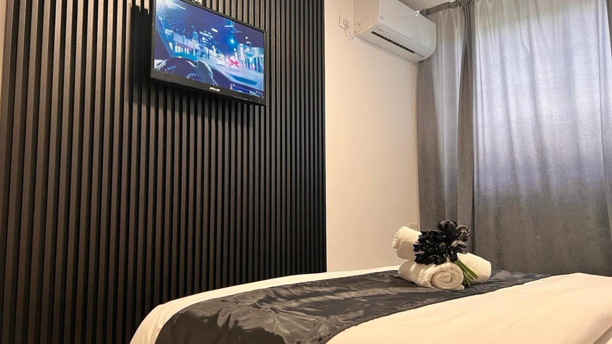 Elis Boutique Hotel Bat Yam Exterior foto