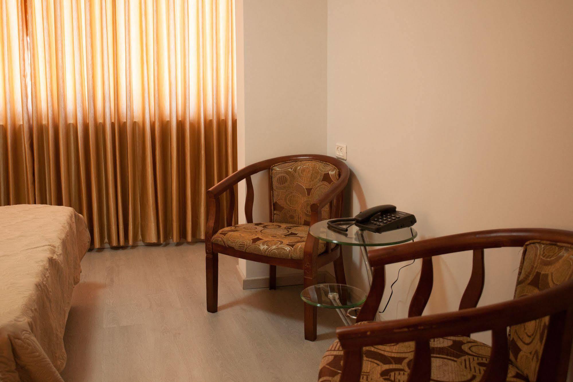 Elis Boutique Hotel Bat Yam Exterior foto
